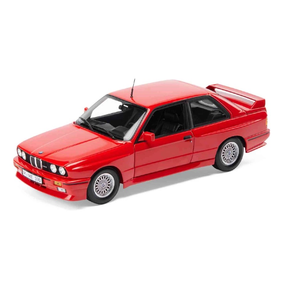 Модель колекційна BMW M3 (Е30) 1:18