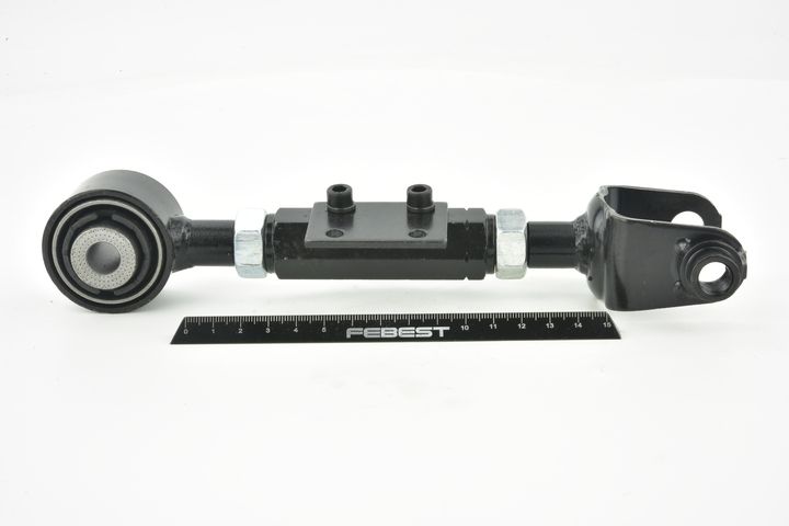 Suspension arm, wheel suspension