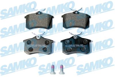 Set of brake linings, disc brake